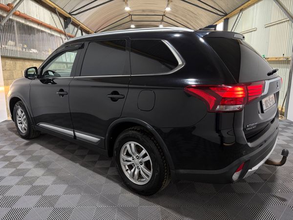 2018 Mitsubishi Outlander 4X4 2.3 Commercial 386385032
