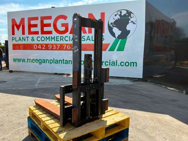 COMPACT FORKLIFT HYDRAULIC MAST..........1593d. 386389941