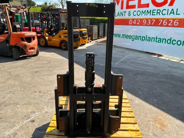 COMPACT FORKLIFT HYDRAULIC MAST..........1593d. 386389991