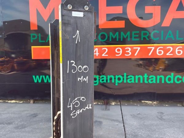 COMPACT FORKLIFT HYDRAULIC MAST..........1593d. 386390003