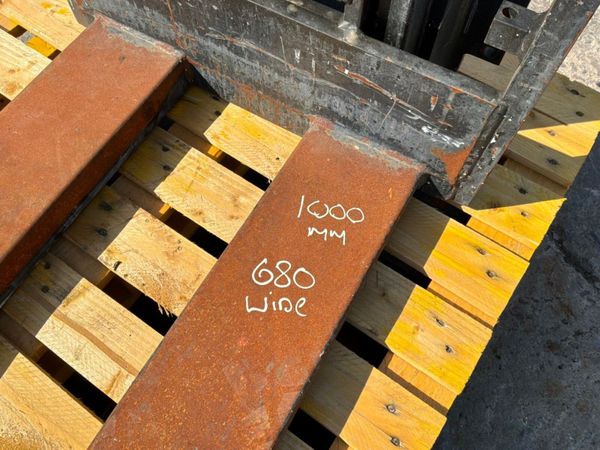 COMPACT FORKLIFT HYDRAULIC MAST..........1593d. 386390014