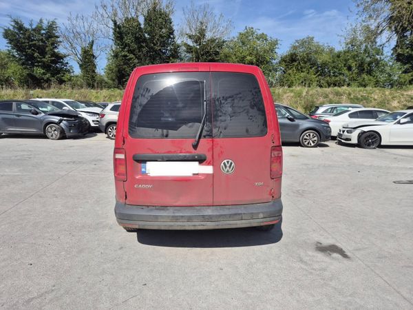 2017 VW Caddy *For Parts* 386442215