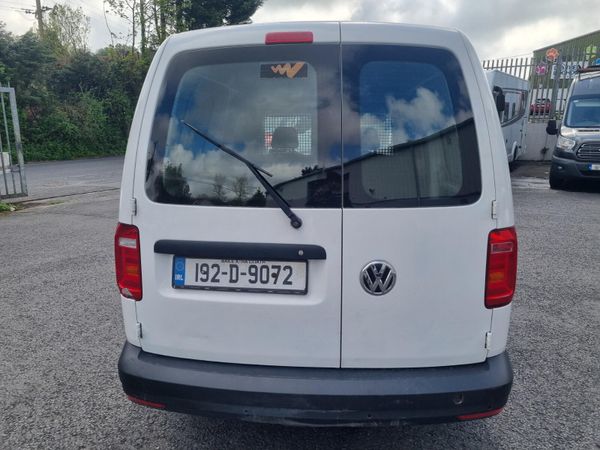 W Caddy Maxi 386472252