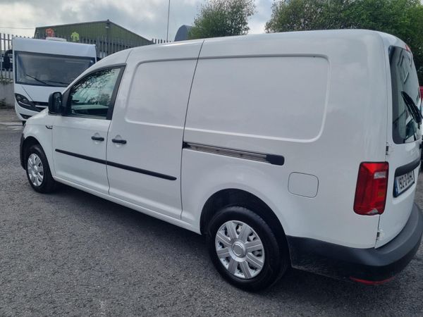 W Caddy Maxi 386472202