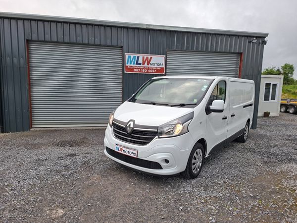 Renault Trafic 211 LWB 2.0L Excellent Condition 386551068