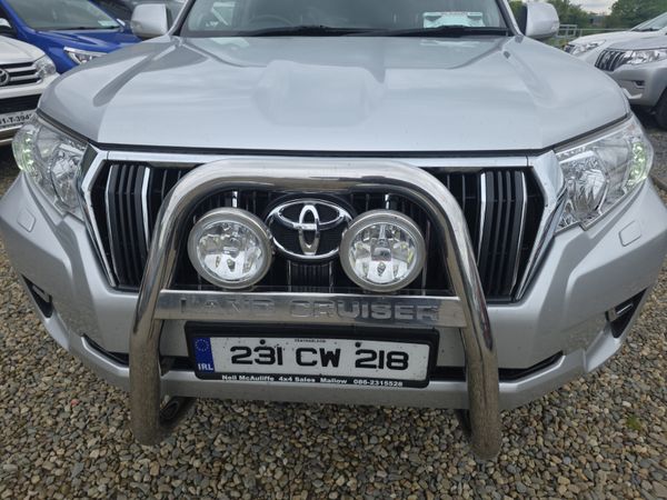 Toyota Land Cruiser LC GX LWB 386699359