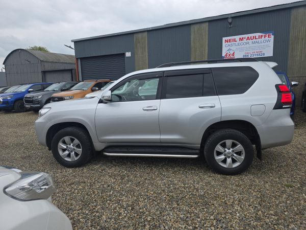 Toyota Land Cruiser LC GX LWB 386699336