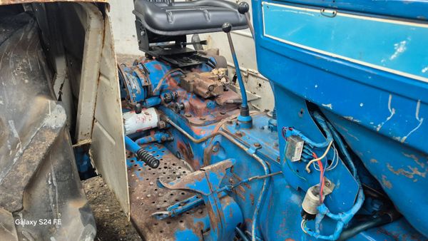 FORD 7000 2WD 386760431