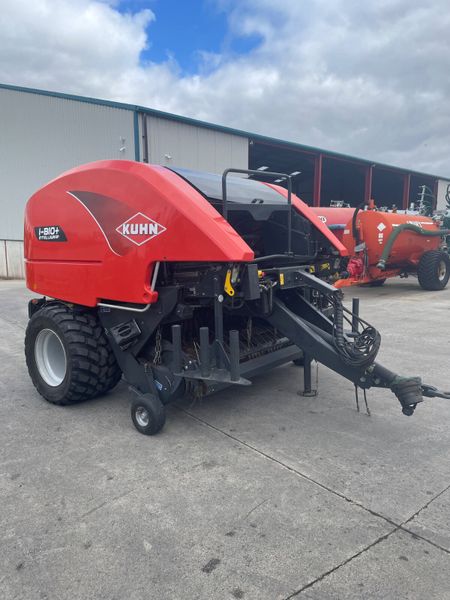 Kuhn Bio Baler 386732934