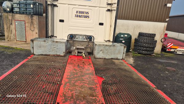 Max low loader 386736242