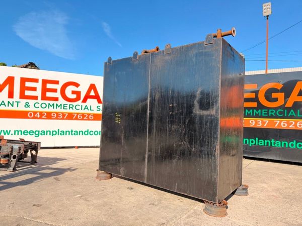16,000 litres heavy duty steel fuel / water tank . 386841555