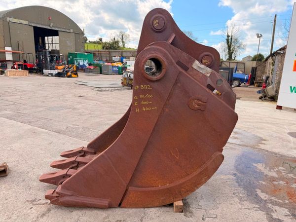 110mm / 100mm bucket to suit 50 / 60 ton machine.. 386847047