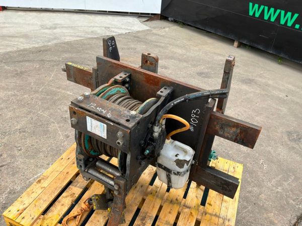 3.5 TONNE BREVINI HYDRAULIC WINCH.........1093t. 386852297