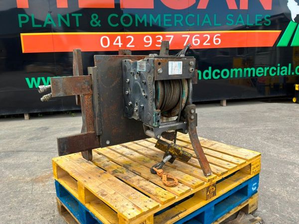 3.5 TONNE BREVINI HYDRAULIC WINCH.........1093t. 386852308