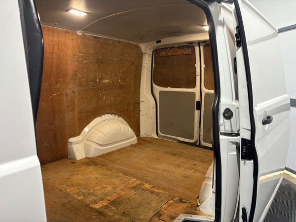 2018 Volkswagen Transporter T6 2.0 TDi 150 Bhp 386861642