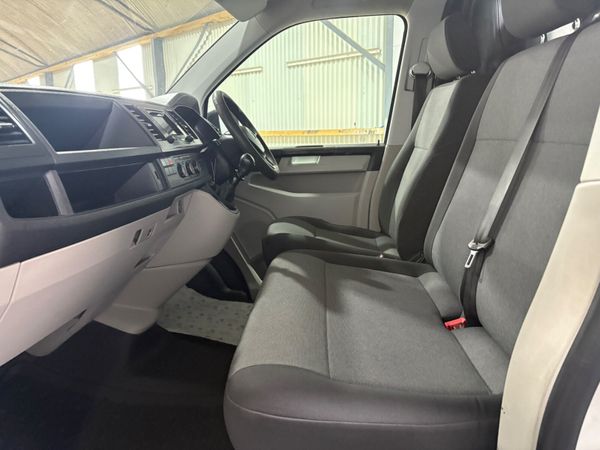 2018 Volkswagen Transporter T6 2.0 TDi 150 Bhp 386861655