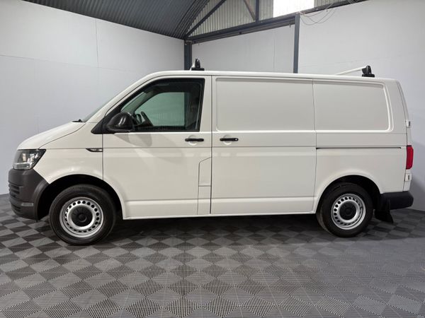 2018 Volkswagen Transporter T6 2.0 TDi 150 Bhp 386861629