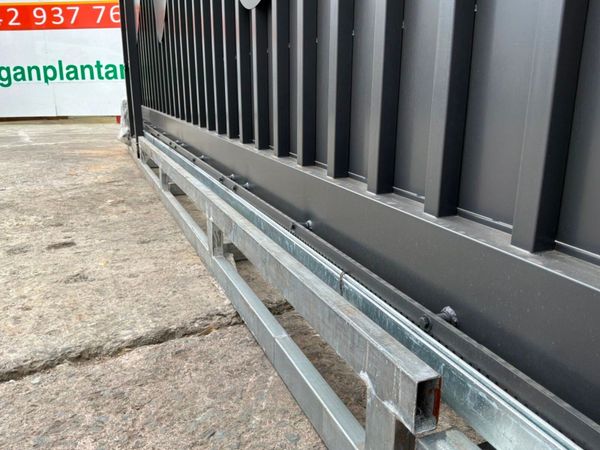 16ft REMOTE CONTROL SLIDING GATE.......1977D. 386829899