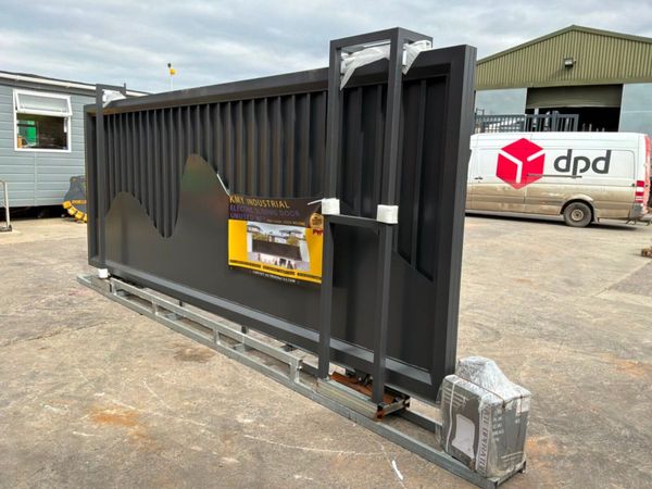 16ft REMOTE CONTROL SLIDING GATE.......1977D. 386829902