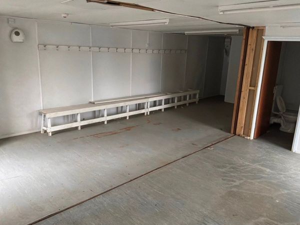 40ft x 32ft MODULAR CONTAINER /  SITE OFFICE. 386910996