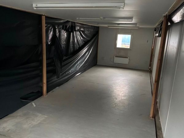 40ft x 32ft MODULAR CONTAINER /  SITE OFFICE. 386911000