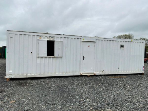 40ft x 32ft MODULAR CONTAINER /  SITE OFFICE. 386914406