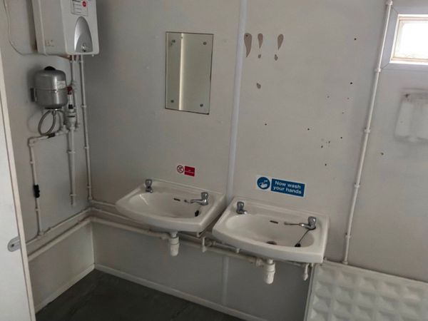 40ft x 32ft MODULAR CONTAINER /  SITE OFFICE. 386914413