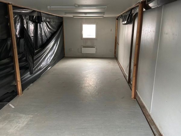 40ft x 32ft MODULAR CONTAINER /  SITE OFFICE. 386914417