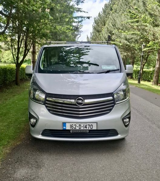 Opel Vivaro 2016 DOE 4/26 386935940