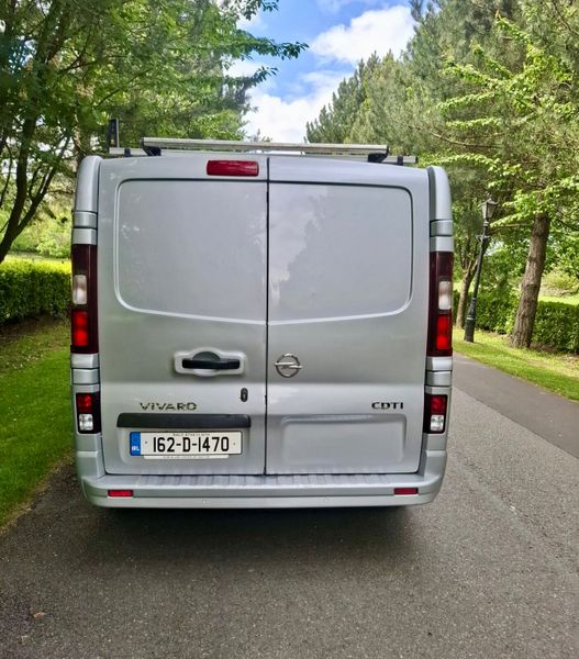 Opel Vivaro 2016 DOE 4/26 386935958