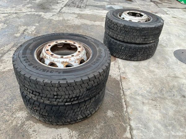 Scania R-Series 315/70/22.5 CONTINENTAL DRIVE TYRE 387044149