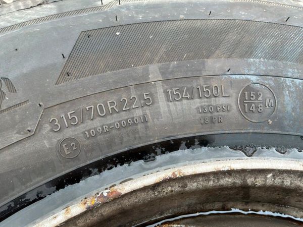 Scania R-Series 315/70/22.5 CONTINENTAL DRIVE TYRE 387044160