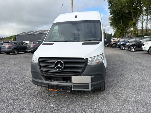 Mercedes-Benz Sprinter 387045848