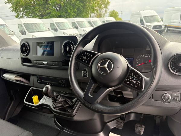 Mercedes-Benz Sprinter 387045859