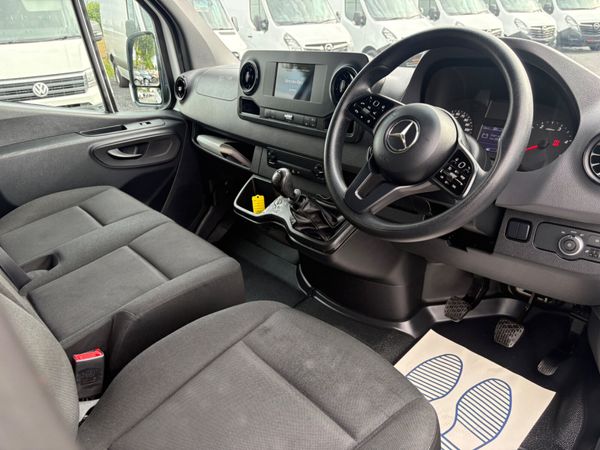 Mercedes-Benz Sprinter 387045863