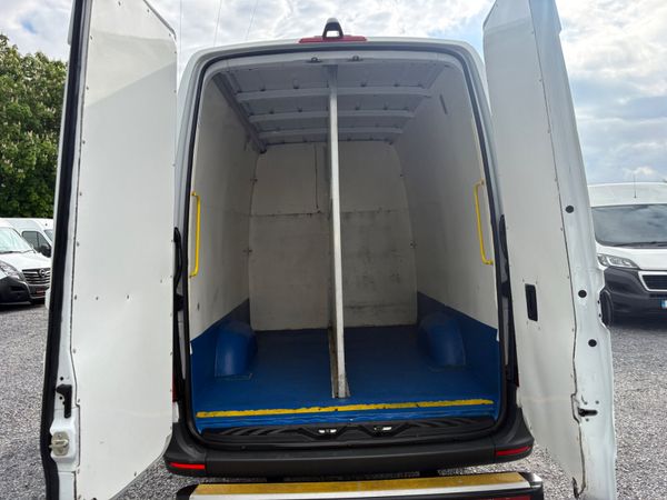 Mercedes-Benz Sprinter 387045876