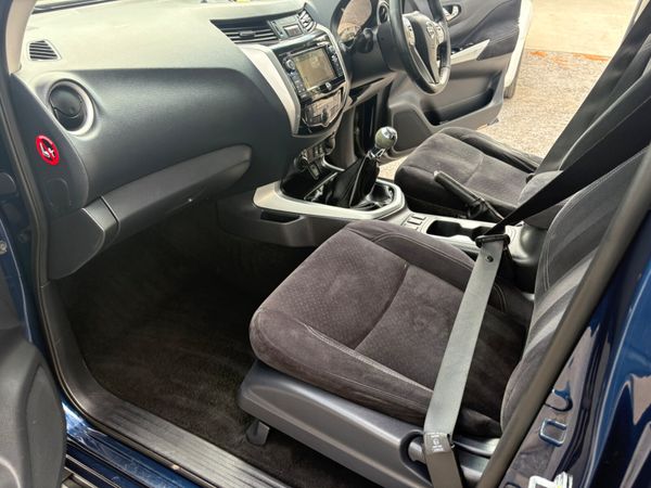 Nissan Navara Crew Cab 387087155