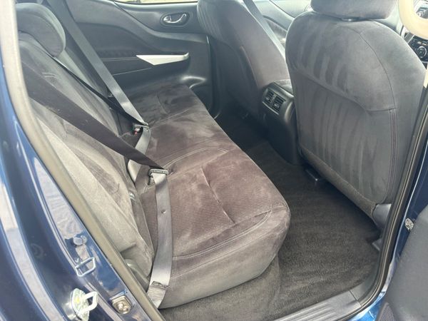 Nissan Navara Crew Cab 387087138