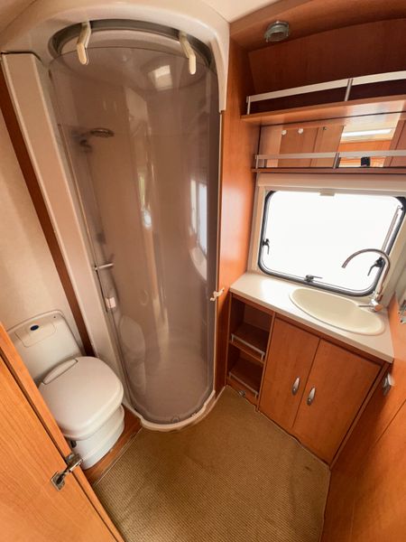 ✨STUNNING KNAUS STARCLASS 4 BERTH✨ 387096176