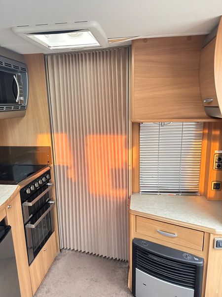 ✨STUNNING SWIFT CHALLENGER 4 BERTH FIXED BED✨ 387096119