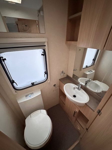 ✨STUNNING COACHMAN PASTICHE 4 BERTH ISLAND BED✨ 387096315