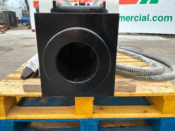 UNUSED ESSENTIAL EB80 HAMMER....65mm......520. 387005831