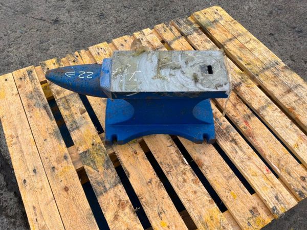 UNUSED / NEW   CAST IRON ANVIL......90kg.......349 387005836