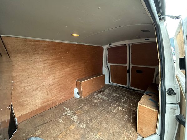 2019 Volkswagen Transporter / Automatic 387166045