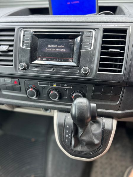 2019 Volkswagen Transporter / Automatic 387166047