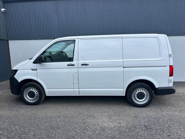 2019 Volkswagen Transporter / Automatic 387166048