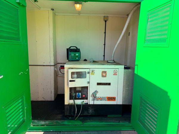 25 x 9 Welfare Unit ...10 kva generator ...1,000 h 387104950