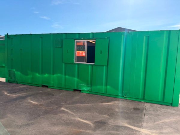 25 x 9 Welfare Unit ...10 kva generator ...1,000 h 387104974