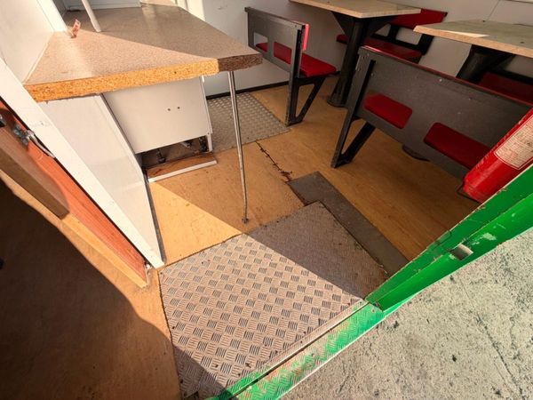 25 x 9 welfare unit , canteen , office  toilet...N 387104987