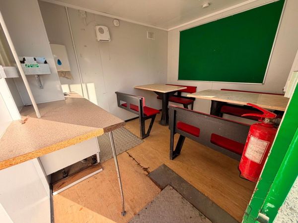 25 x 9 welfare unit , canteen , office  toilet...N 387104988